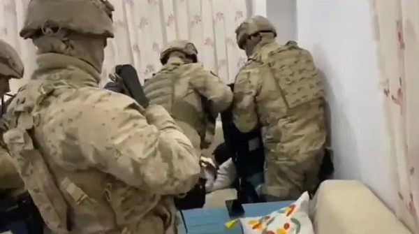 Bitlis’te uyuşturucu operasyonu: 5 tutuklama